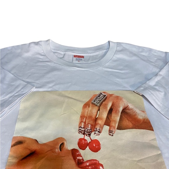 Supreme cherries tee size xl worn 1x like new condition - Picture 2 of 4
